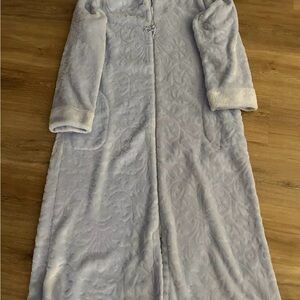 Kim Rogers Plush Robe Housecoat Womens 1X Baby Blue Super Soft Long Front Zipper